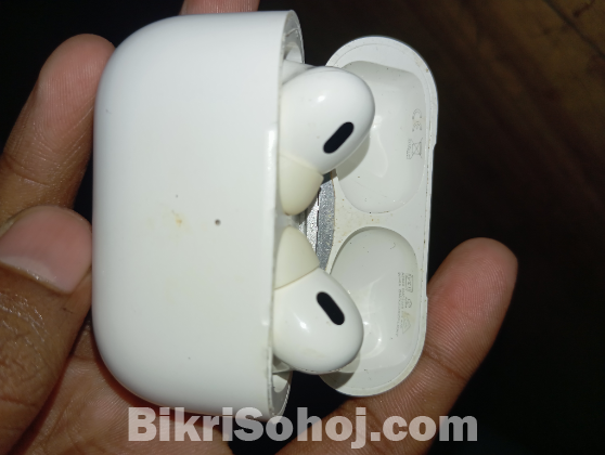 Apple 2nd generation earbuds